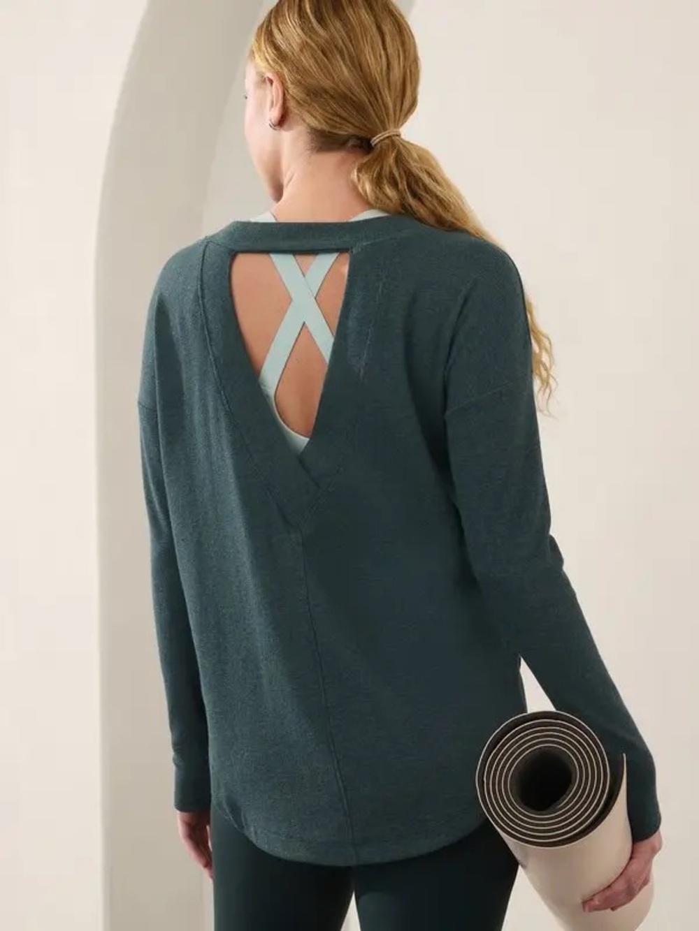 Athleta Presence Long Sleeve Open Back Sweatshirt - Size XXS in Cypress Heather